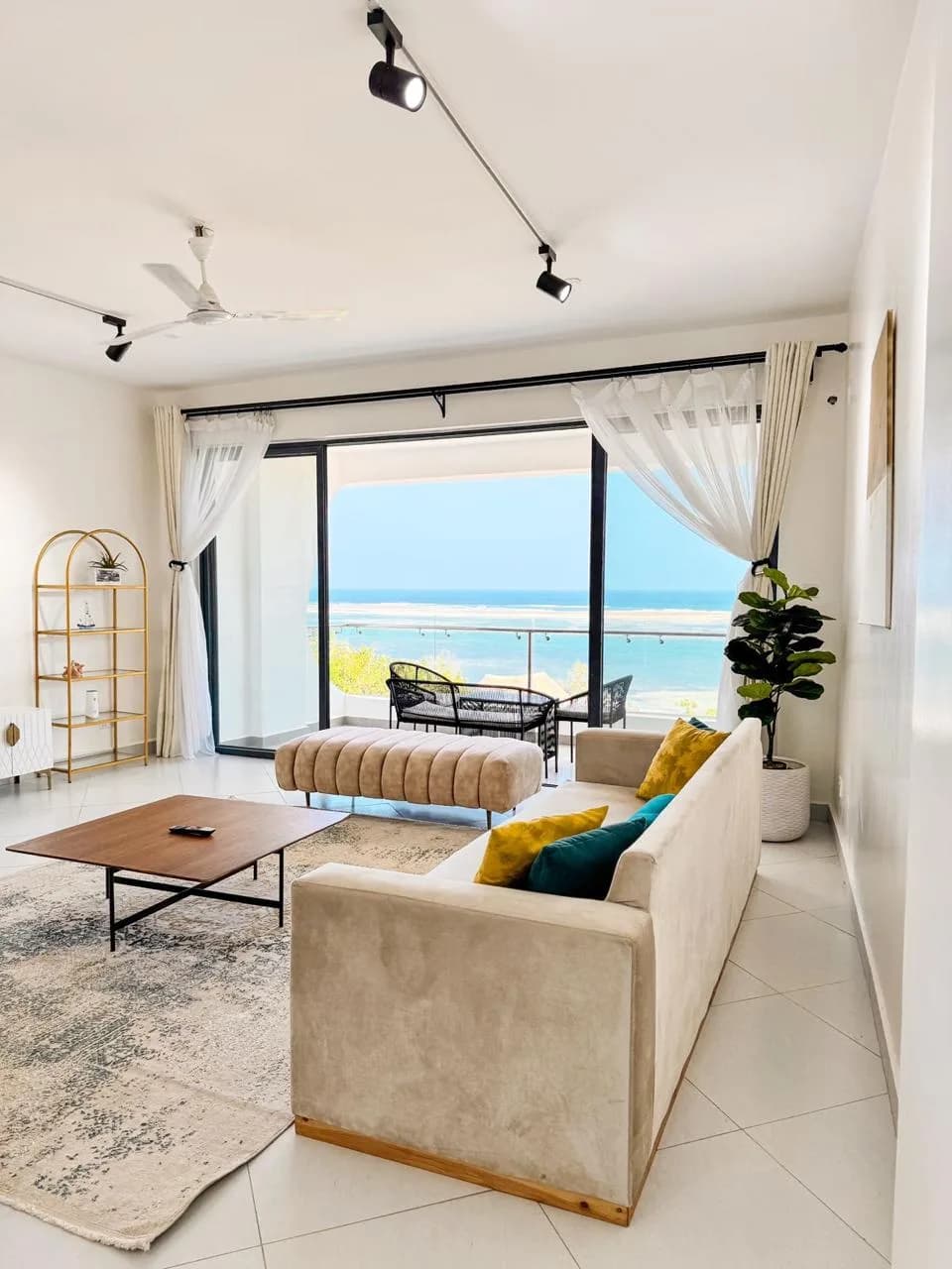 Jumeirah Apartments Nyali — Unit 4 — Nyali, Mombasa accommodation by Soul Tours Africa